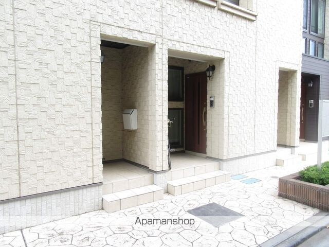 東京都立川市柏町３丁目[1K/36.69m2]のエントランス