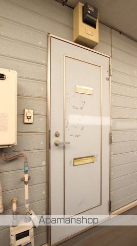 セブンハイツAの玄関写真