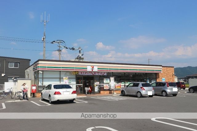シャンベルジュ 依井IIの内装写真
