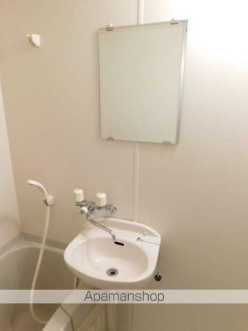リーガル新大阪IIIの内装写真