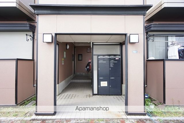 サンビレッヂ新和 B棟の玄関写真