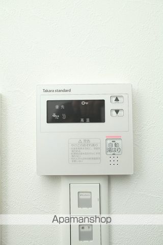 セレニテ梅田北PREMIUMの内装写真
