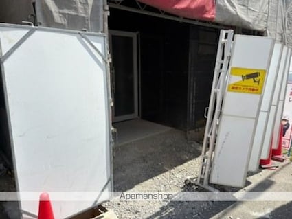 滋賀県草津市大路１丁目[1LDK/46.98m2]のエントランス
