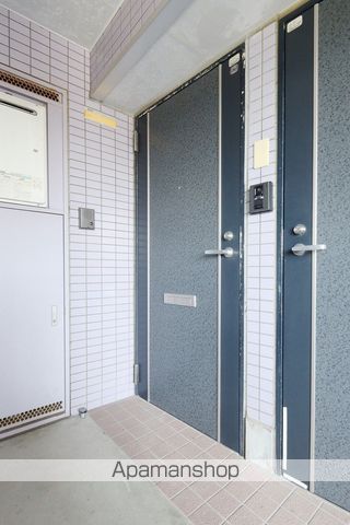 アゼリア松島の玄関写真