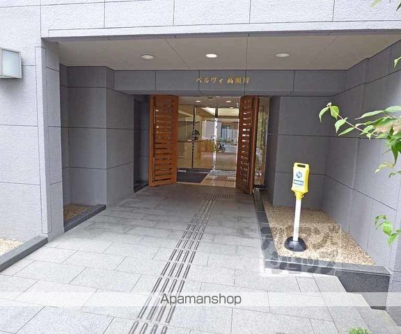 ベルヴィ高瀬川の玄関写真