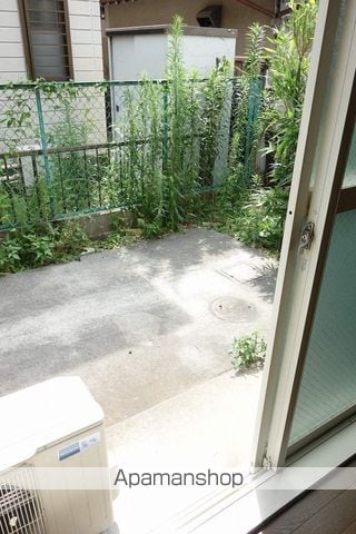 IXOYZの内装写真