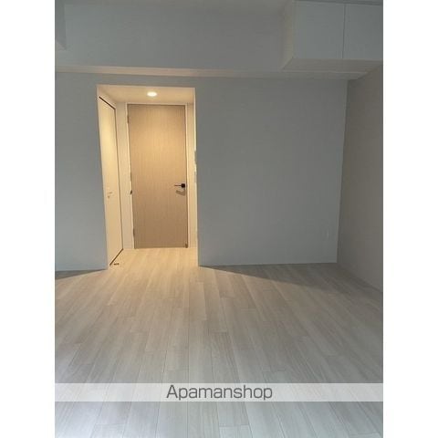 コンフォリア・リヴ大阪本町の内装写真