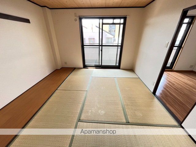 CASA IKUMATAIIの内装写真