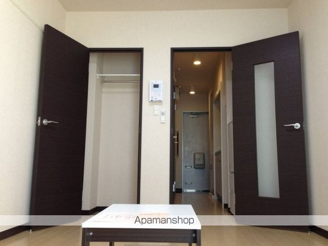 レオネクスト八木町の内装写真