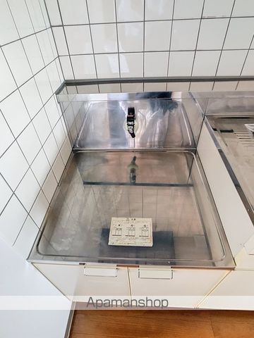 名鉄三河線 三河高浜駅 徒歩8分 3階建 築23年の内装写真