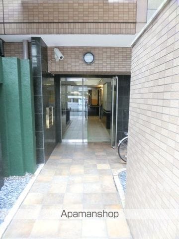 PRESSANCE内本町の玄関写真