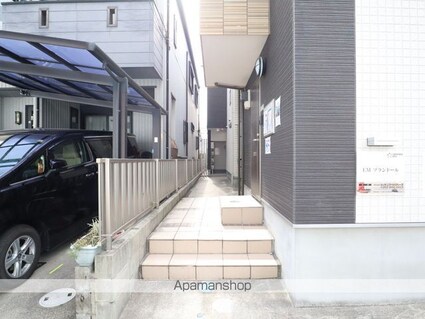 愛知県名古屋市千種区千種３丁目[1K/20.33m2]のエントランス1