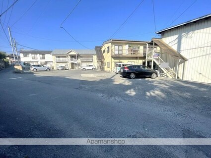 コーポ熊谷Ａ棟[1LDK/36m2]の駐車場