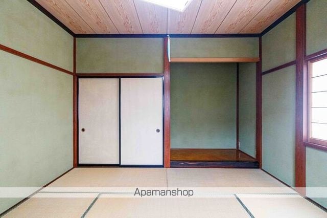 射水K貸家の内装写真