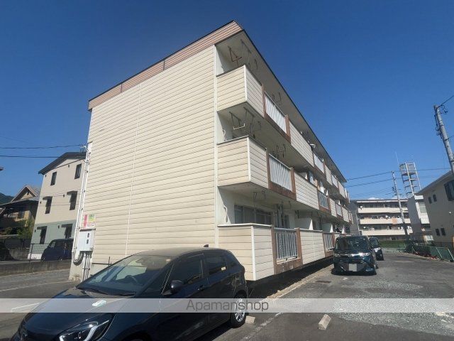 メゾン西山本の外観写真