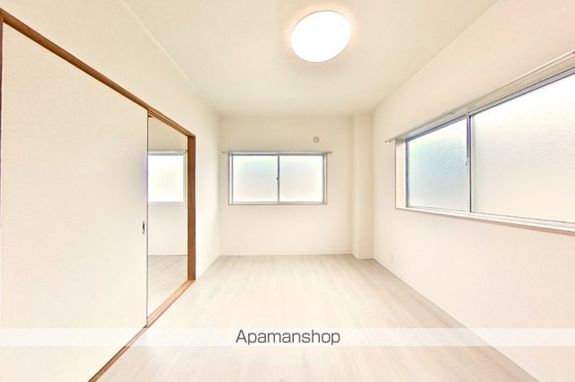 恒心ハイツの内装写真