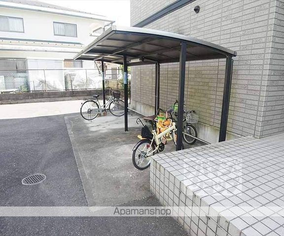 クローバー竹内の外観写真