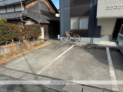 滋賀県栗東市辻[2DK/42m2]の駐車場