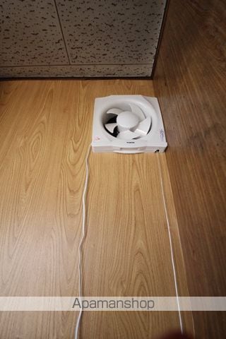 西村貸家の内装写真