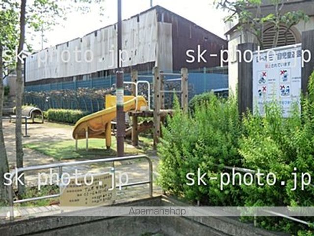 ミランダLUANAの周辺写真