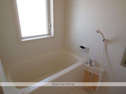 ヨーロピアンシャレー加木屋Ⅳ[2LDK/58m2]のバス