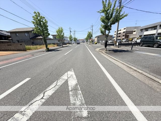 エレガントヴィエIIIの周辺写真