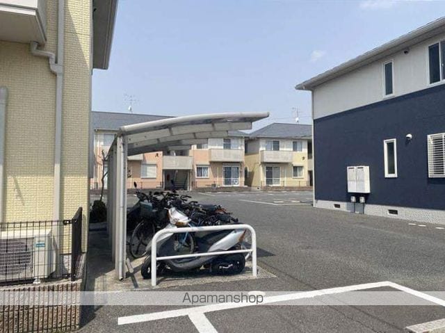 スクーデリア2007 D棟の外観写真