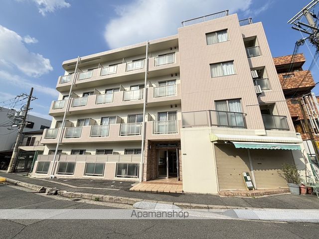 レジデンスヤマキの外観写真