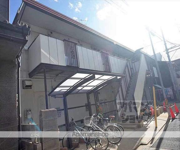 メガロンフィリアの外観写真