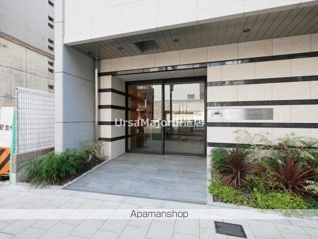 RISING MAISON 本町橋の玄関写真