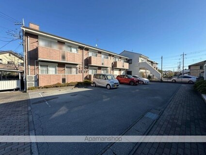 パレット　Ｄ[2LDK/52.36m2]の駐車場1