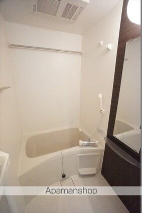 グラディオ岩塚[1K/26.08m2]のバス