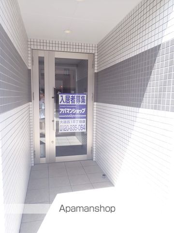 アジュールの玄関写真