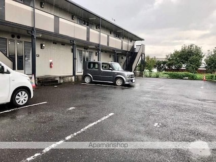 上萱の園[1K/26.93m2]の駐車場