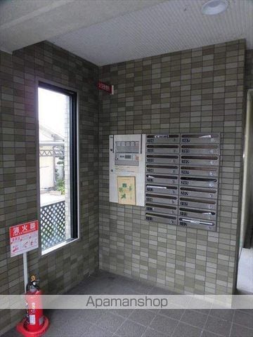 パティナFの玄関写真