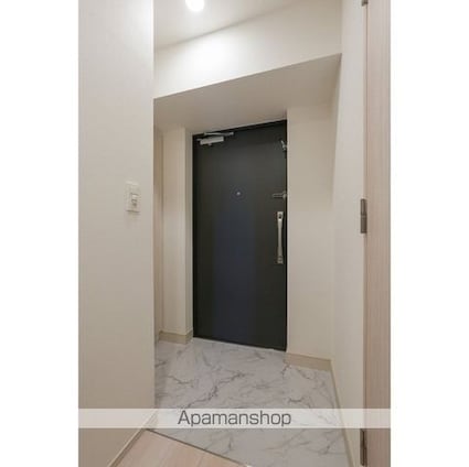 コンフォリア・リヴ豊洲キャナル[1LDK/34.92m2]の玄関