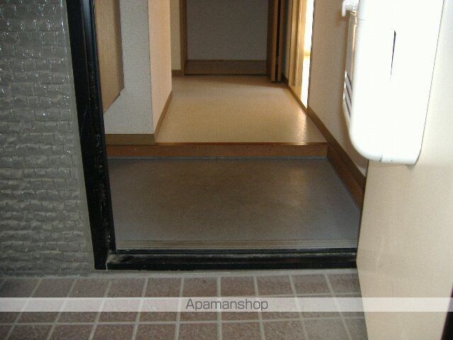 ハイカムール沢村[2LDK/55.47m2]の玄関
