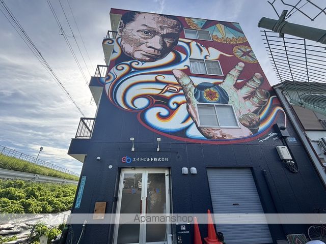 岡本マンションの外観写真