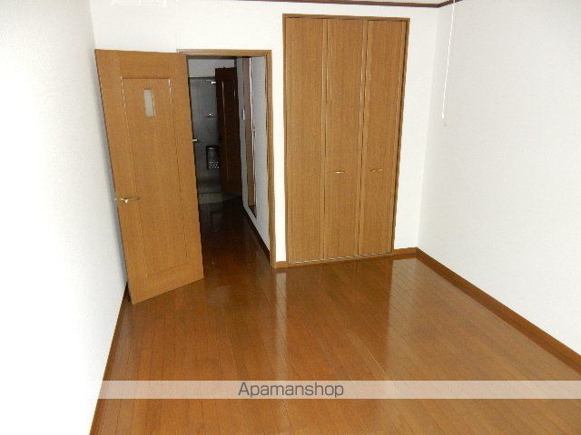 ハイツ八之坪の内装写真