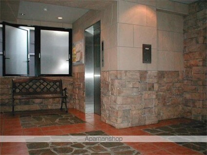 フェニックス新宿７丁目[1K/20.89m2]のエントランス3