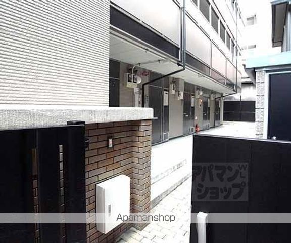 レオパレス青嶺の玄関写真