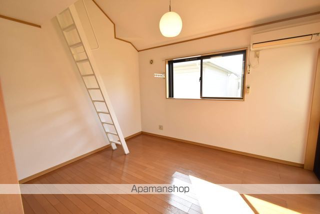 ルグラン立川[1R/20m2]のリビング・居間