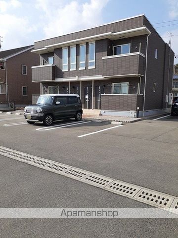 ラフレシールＥ[2DK/46.18m2]の駐車場1