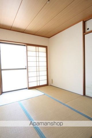 エレガンス村上の内装写真