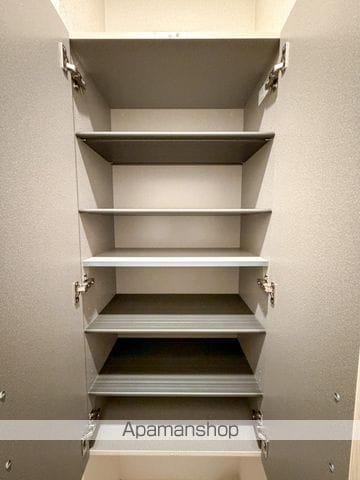 ウィル・クレストIIの内装写真