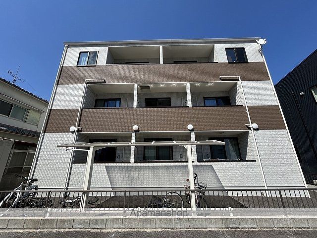 盛林ハイツの外観写真