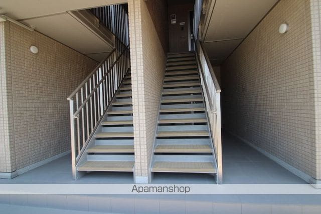 ウィット深堀の玄関写真