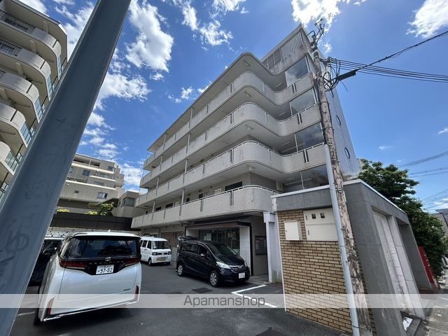 入江マンションD棟の外観写真