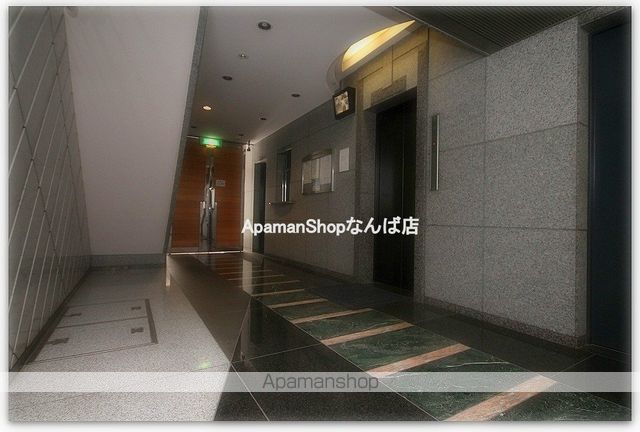 南海電鉄高野線 難波駅 徒歩6分 10階建 築32年の玄関写真