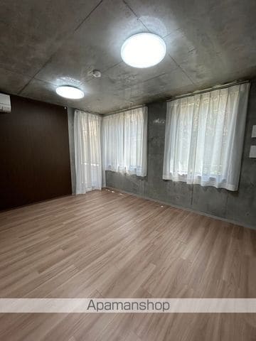 ウェルスクエア初台の内装写真